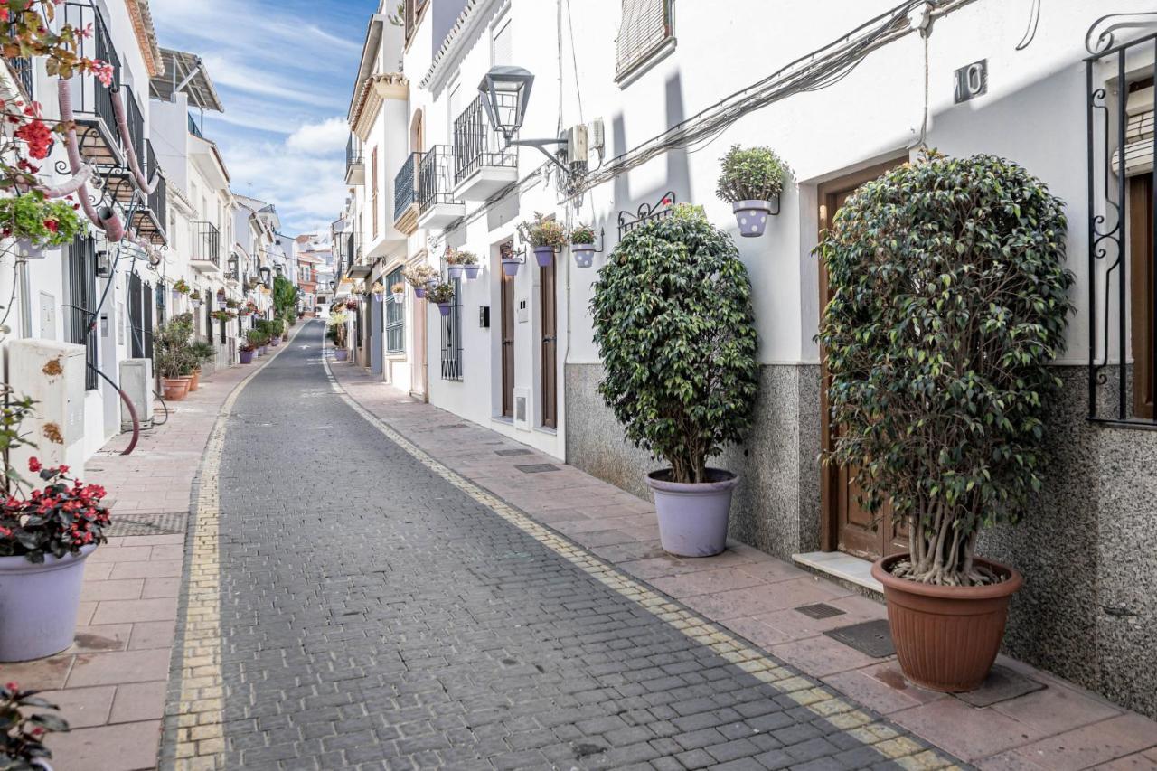 Seaclub Suites Estepona By Roomservices Eksteriør billede