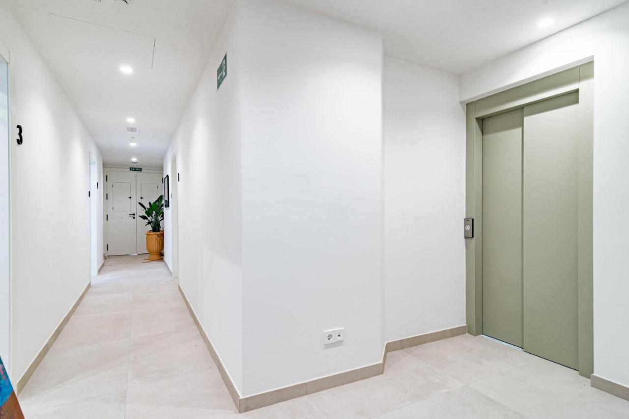 Seaclub Suites Estepona By Roomservices Eksteriør billede