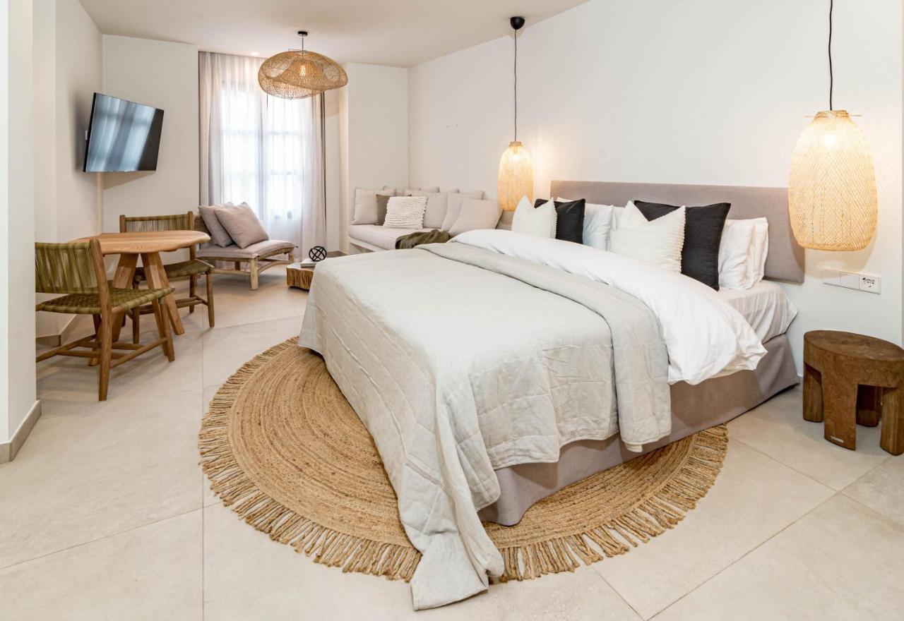 Seaclub Suites Estepona By Roomservices Eksteriør billede